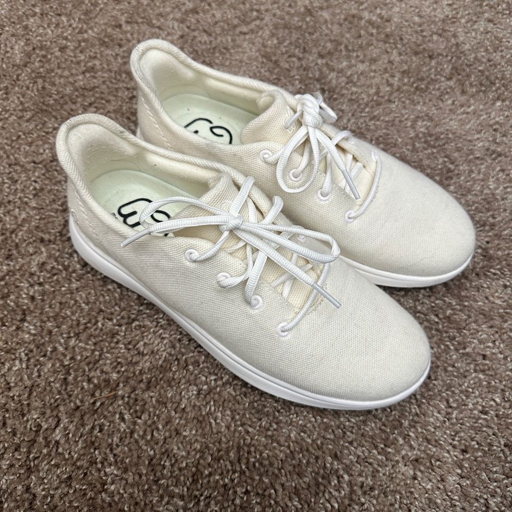 Merinos Signature Lace-Ups Sneakers